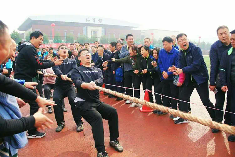 网球拍黑色的好看白色的好看